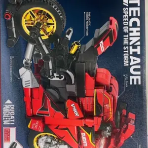 Caja de bloques armables de motocicleta técnica roja y negra con rines amarillos, modelo transformable en robot sobre fondo azul oscuro.